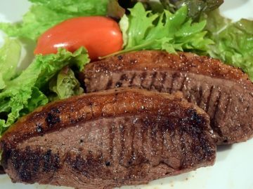 steaks-1333513_640